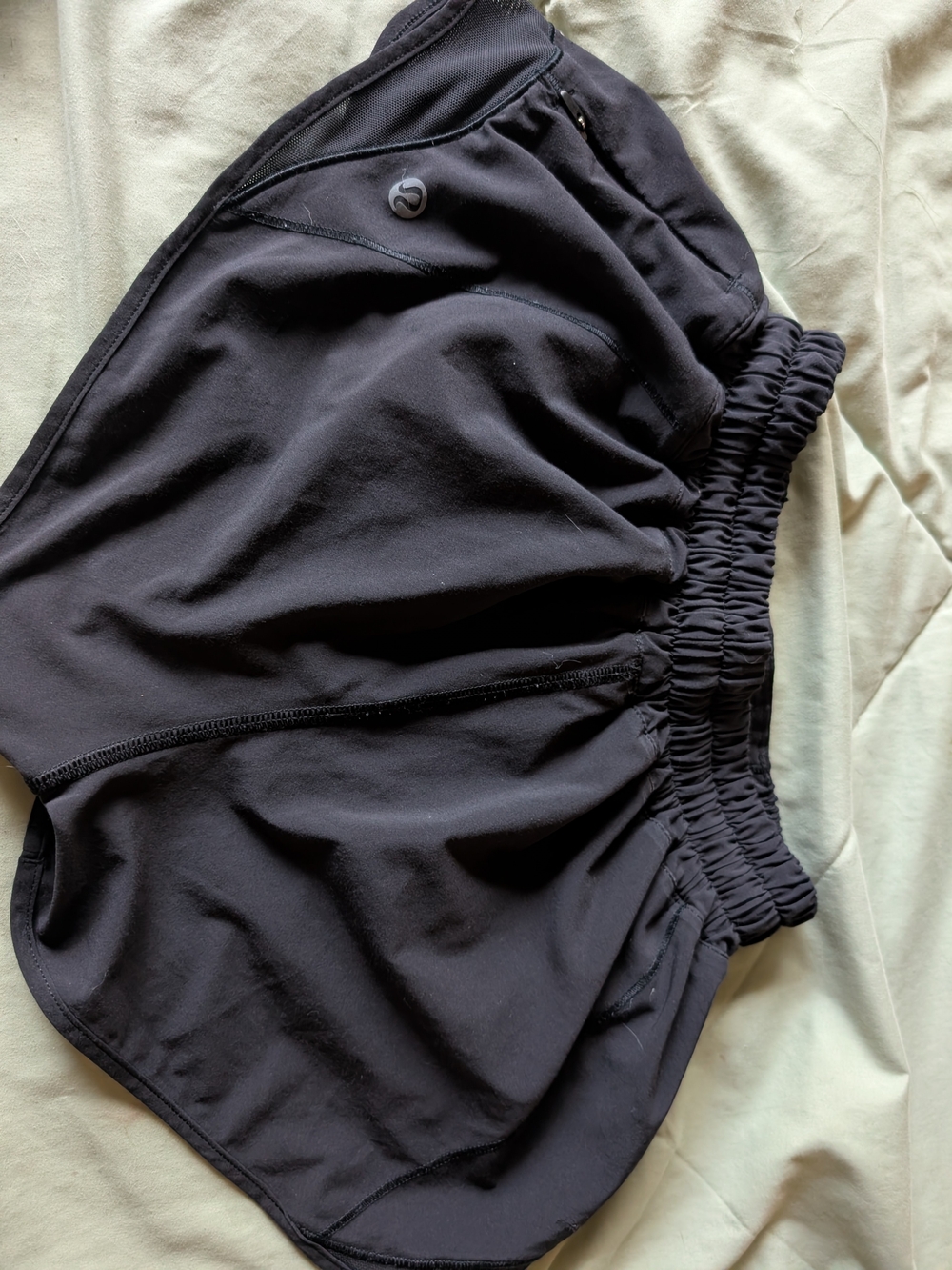 Black Women's Lululemon Hotty Hot Shorts Size 0